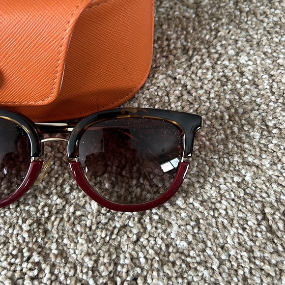 Tory Burch Sunglasses - Picture 2 of 4